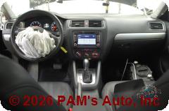 Vehicle photo 12