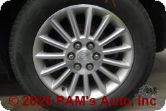 Vehicle photo 7