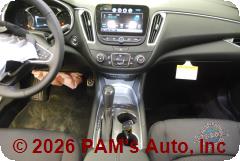 Vehicle photo 12