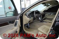 Vehicle photo 8