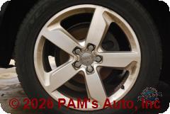 Vehicle photo 7