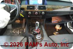 Vehicle photo 12
