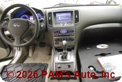 Vehicle photo 12