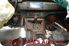 Vehicle photo 12