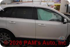 Vehicle photo 3