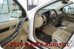 Vehicle photo 8