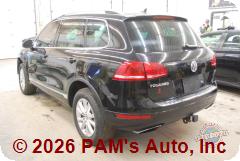 Vehicle photo 5
