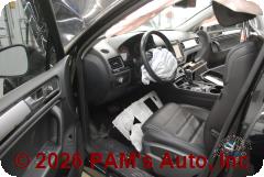 Vehicle photo 8