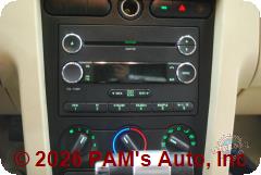 Vehicle photo 12