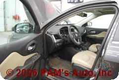 Vehicle photo 8
