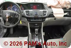 Vehicle photo 12