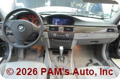 Vehicle photo 12