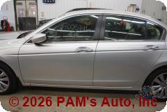 Vehicle photo 6