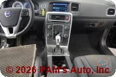Vehicle photo 12