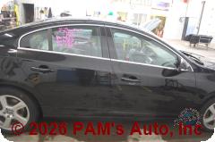 Vehicle photo 3