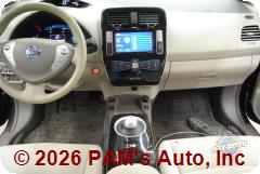 Vehicle photo 12
