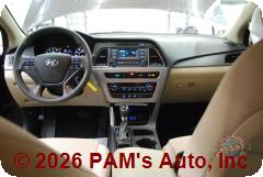 Vehicle photo 12
