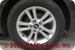 Vehicle photo 7