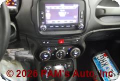 Vehicle photo 11