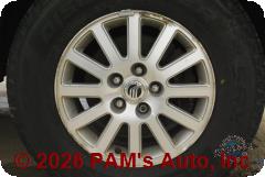 Vehicle photo 7