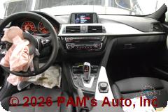 Vehicle photo 12