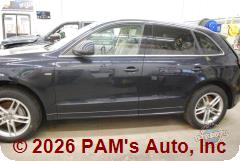 Vehicle photo 6