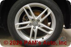 Vehicle photo 7