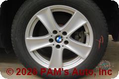 Vehicle photo 7