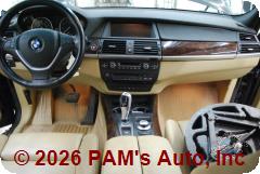 Vehicle photo 12