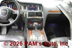 Vehicle photo 12