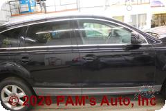 Vehicle photo 3