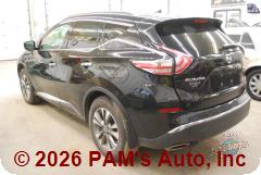Vehicle photo 5