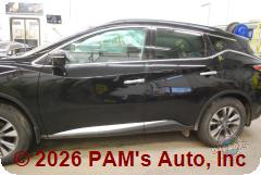 Vehicle photo 6