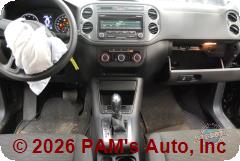 Vehicle photo 12