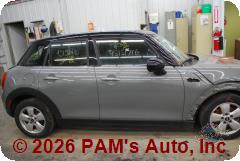 Vehicle photo 3