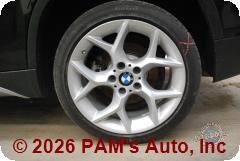 Vehicle photo 7