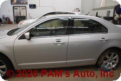 Vehicle photo 6