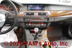 Vehicle photo 12