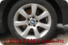 Vehicle photo 7