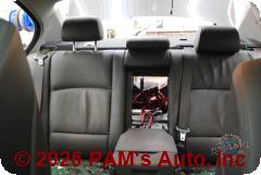 Vehicle photo 9
