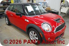 Vehicle photo 2