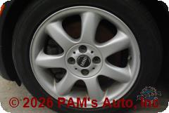 Vehicle photo 7
