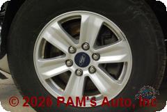Vehicle photo 7