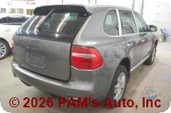Vehicle photo 4
