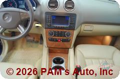 Vehicle photo 12