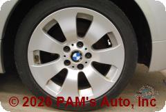 Vehicle photo 7