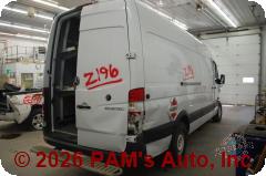 Vehicle photo 4