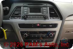 Vehicle photo 11