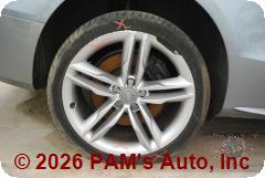 Vehicle photo 7