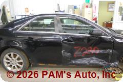 Vehicle photo 3